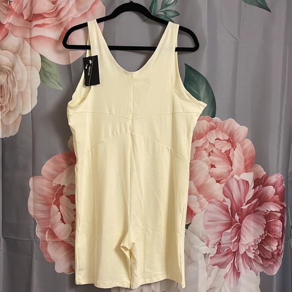 Nike romper right fit size XL - Picture 2 of 8